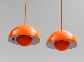 TAKLAMPOR, 1 par, "Flower Pot", Verner Panton för Louis Poulsen, modellen formgiven 1968. Höjd ca 15 cm.