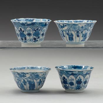 A set of four blue and white cups, Qing dynasty, Kangxi (1662-1722).