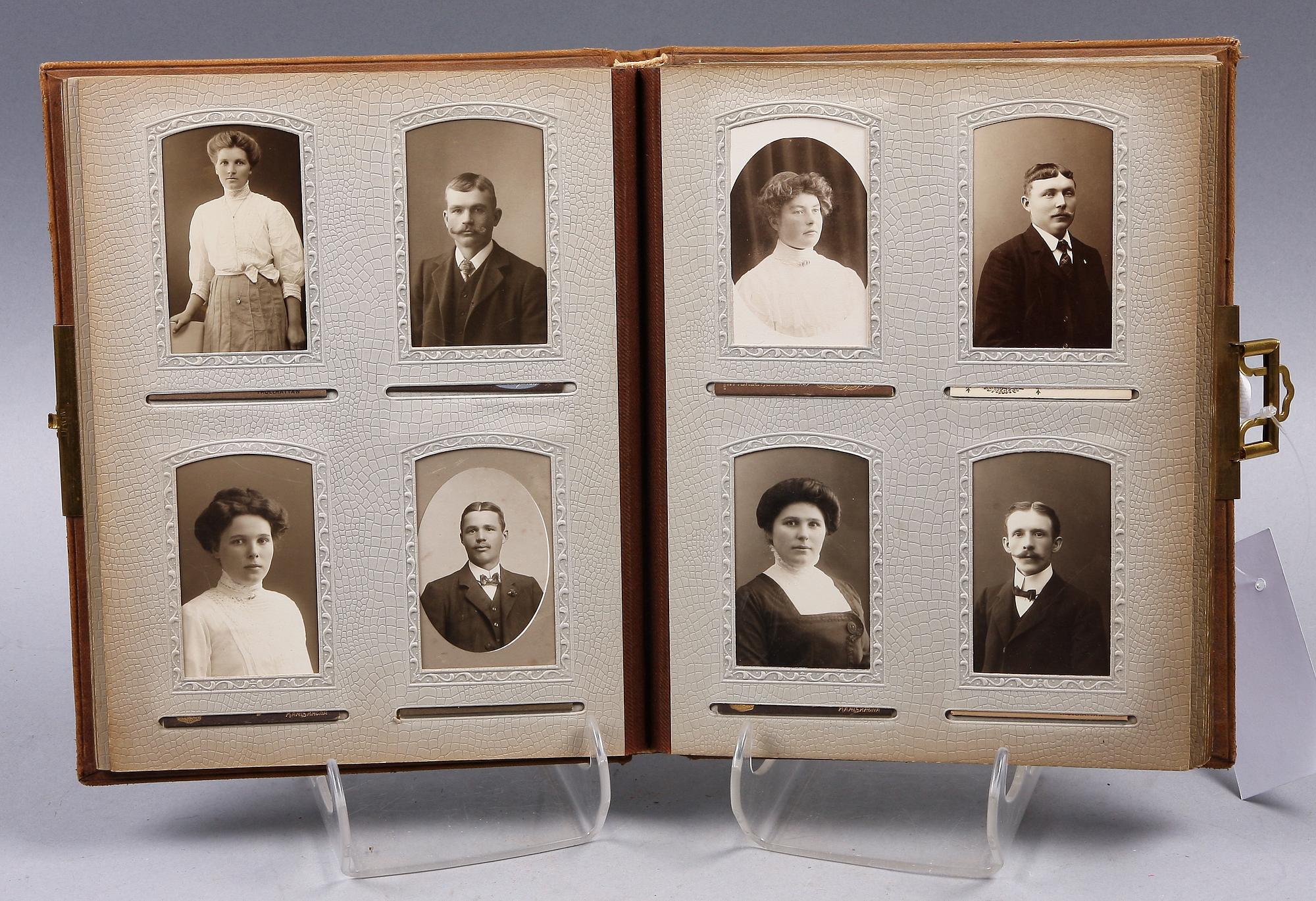 FOTOALBUM. Sekelskiftet 1800-1900.