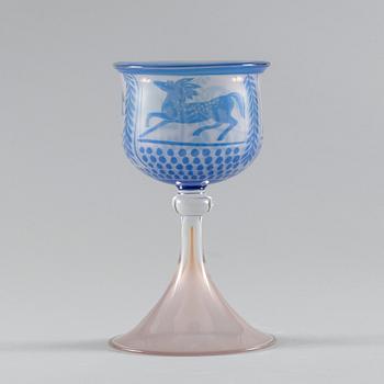 A Gunnar Cyrén glass cup, Orrefors.