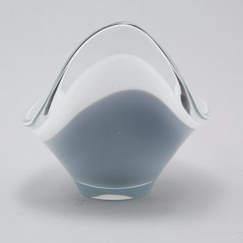 PAUL KEDELV, skålar, 2 st, samt vas, "Coquille" Flygsfors, 1950/60-tal.