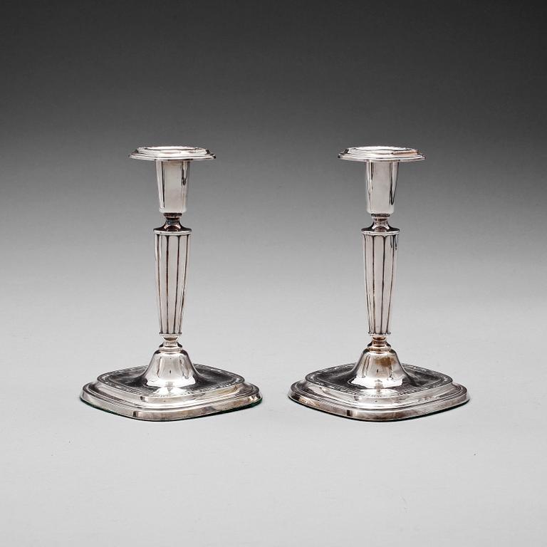 LJUSSTAKAR, ett par, silver, C G Hallberg, Stockholm, 1956, vikt ca 450g.