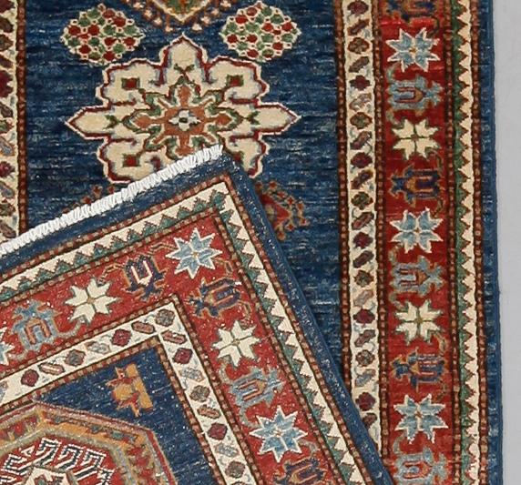MATTA, orient, ca 248 x 80 cm.