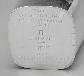 VAS, sterlingsilver, Gustaf Jansson för CG Hallberg, Stockholm, 1958. Vikt ca 362g.