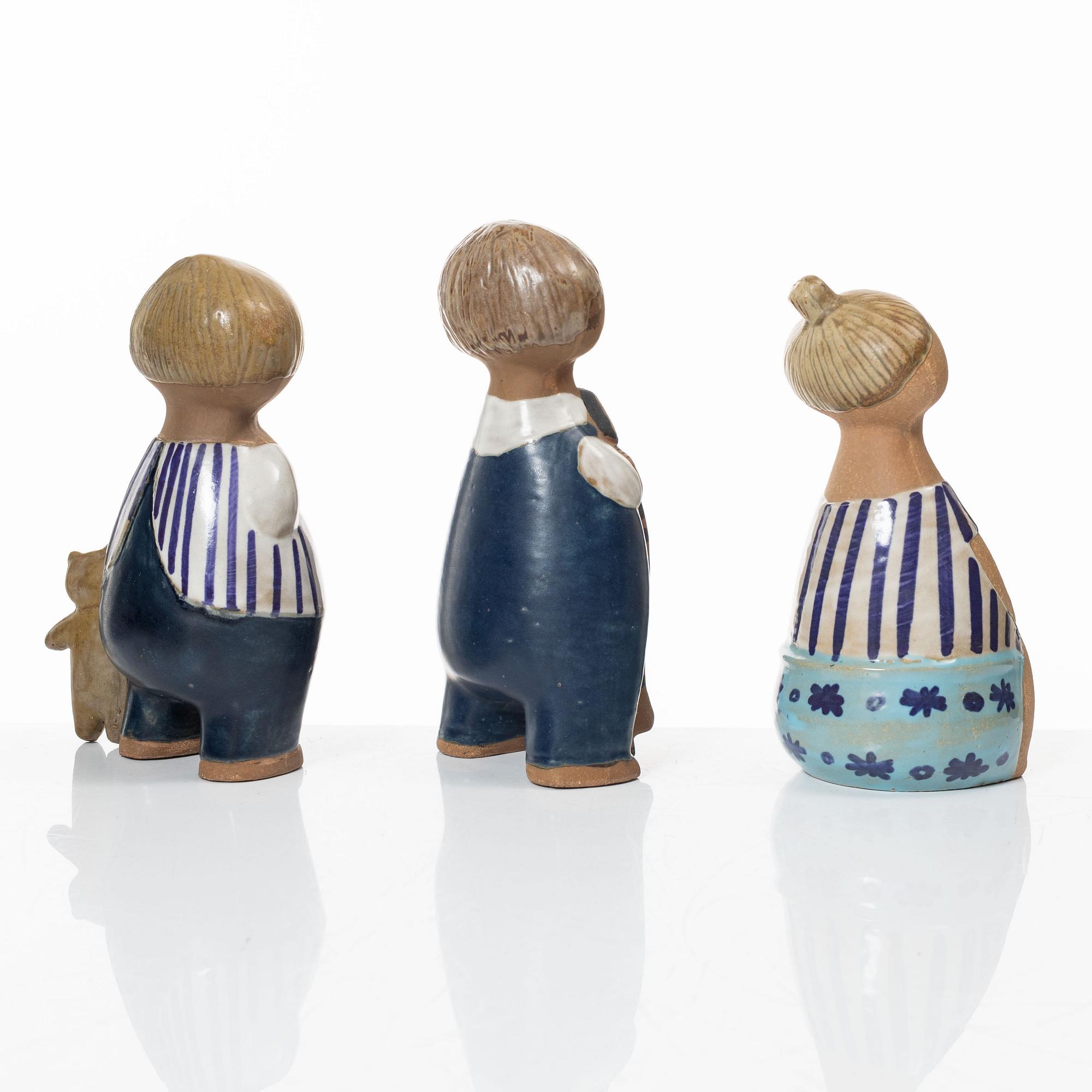 Lisa Larson, figuriner, 3 st, stengods, ur serien "Larsons ungar", Gustavsberg.