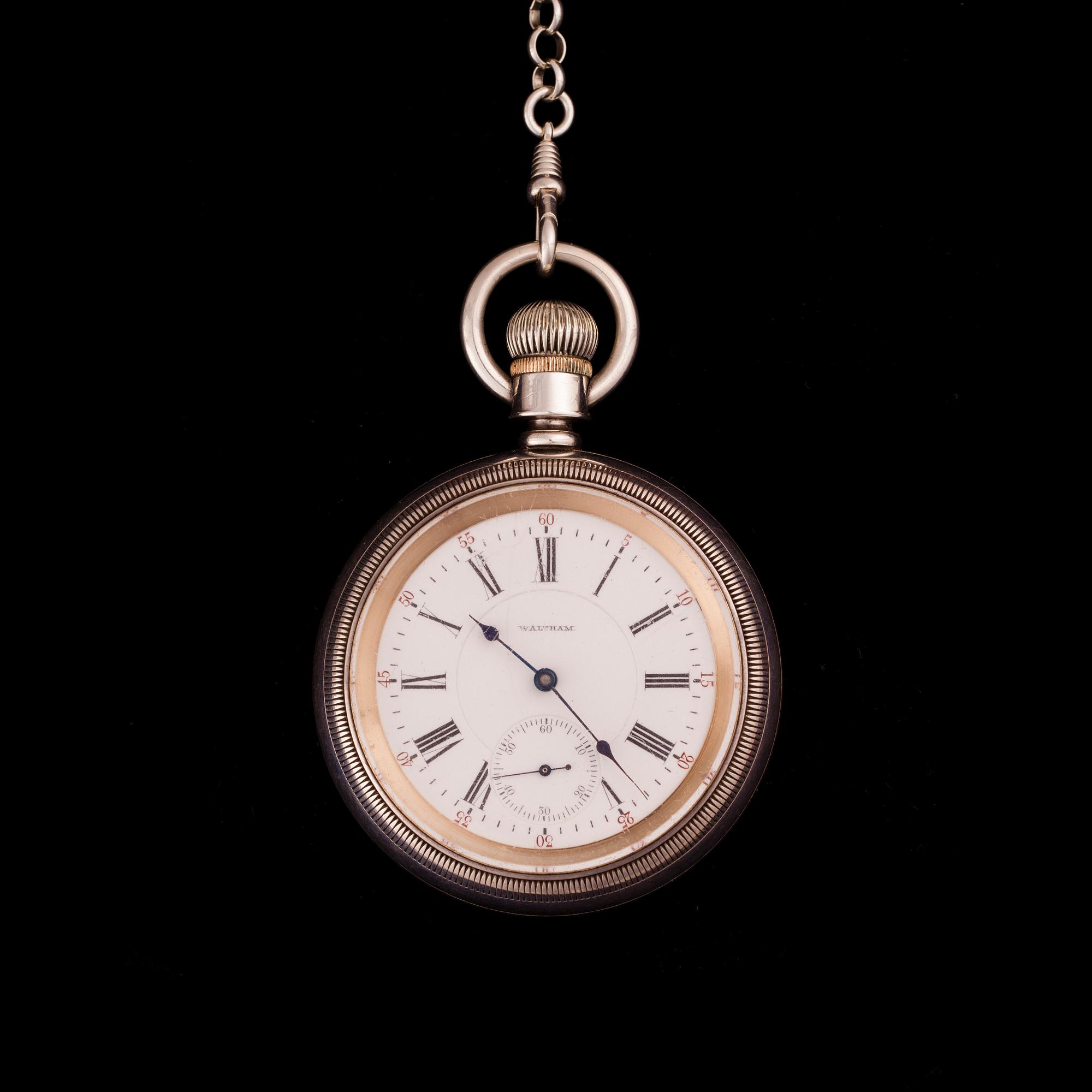 FICKUR samt KLOCKKED, silver, Waltham, 1900-talets början.