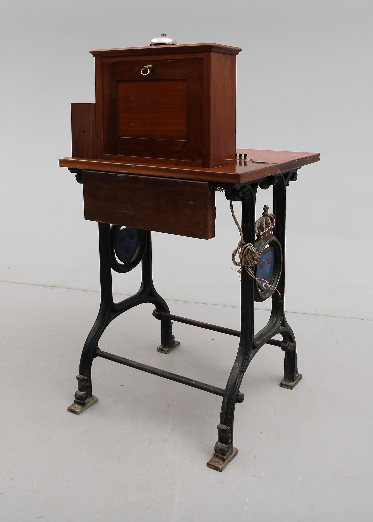 TELEFONVÄXEL, 1900-talets första hälft.