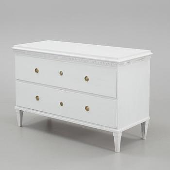 BYRÅ, gustaviansk stil, 1900-talets början.