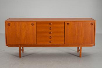 SIDEBOARD, möjligen  IKEA.