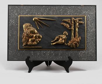 ASTRI BERGMAN-TAUBE, 3 st, bronsreliefer på skiffer, signerade, daterade 75 och numrerade 122/240.