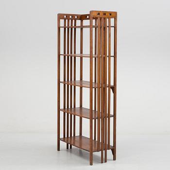 An Art Nouveau oak bookcase, early 20th Century.