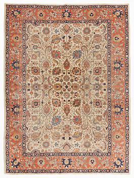 Rug, antique/semi-antique Tabriz, approx. 370 x 272 cm.