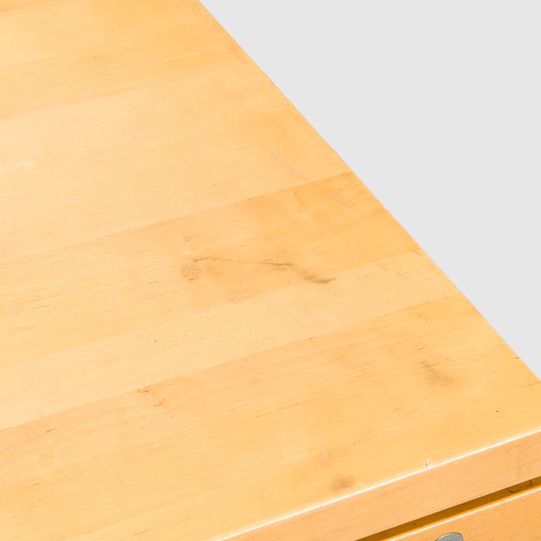 Aino Aalto, hurts, modell 297, Artek, 1900-talets slut.
