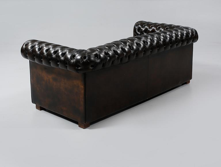 SOFFA, chesterfieldmodell, 1900-talets andra hälft.