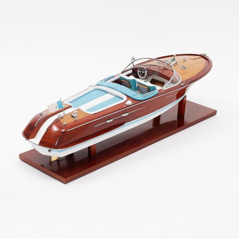 A mahogany model of 'Riva Aquarama Special', 2000's.