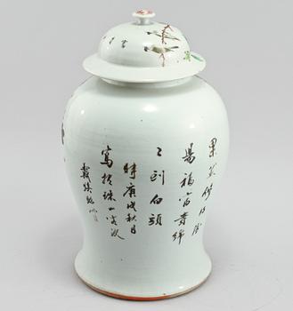 LOCKURNA, porslin, Kina 1800-tal.
