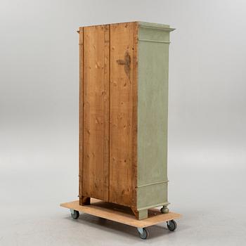 A clothes cabinet, around 1900.