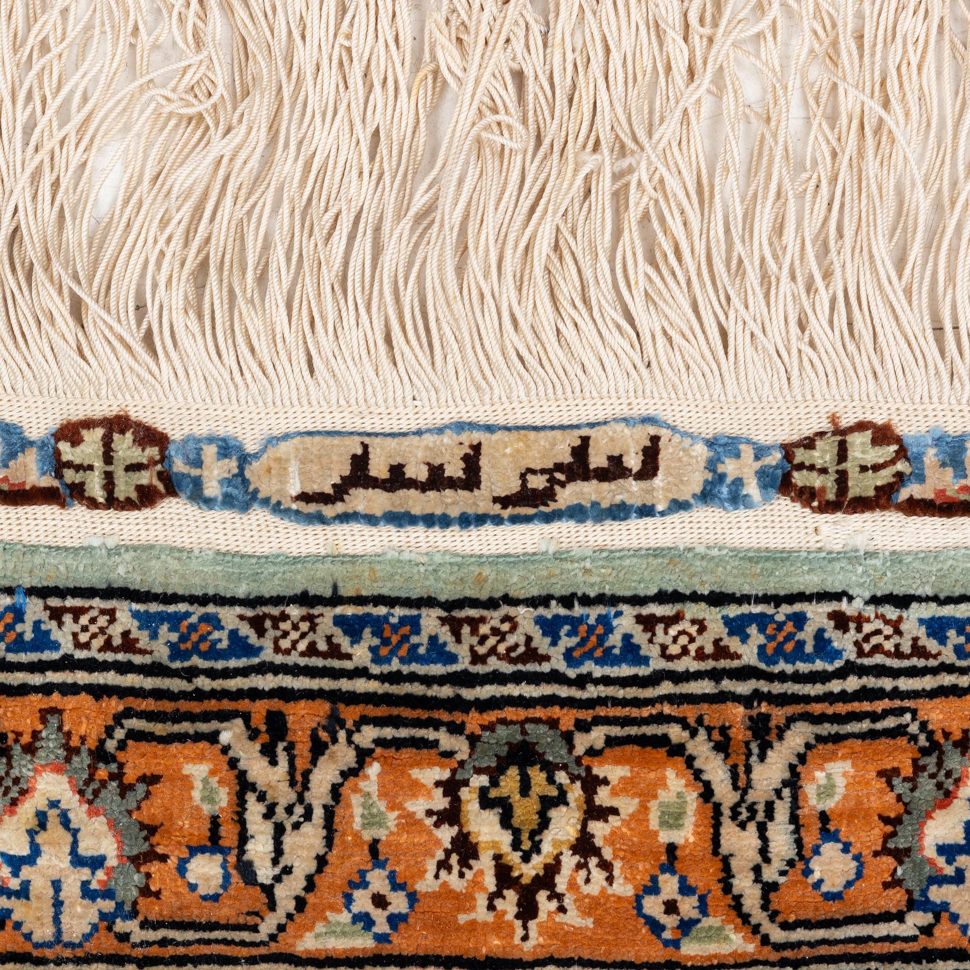 Matta, silke och metall Kayseri, Anatolien, ca 184 x 132 cm.