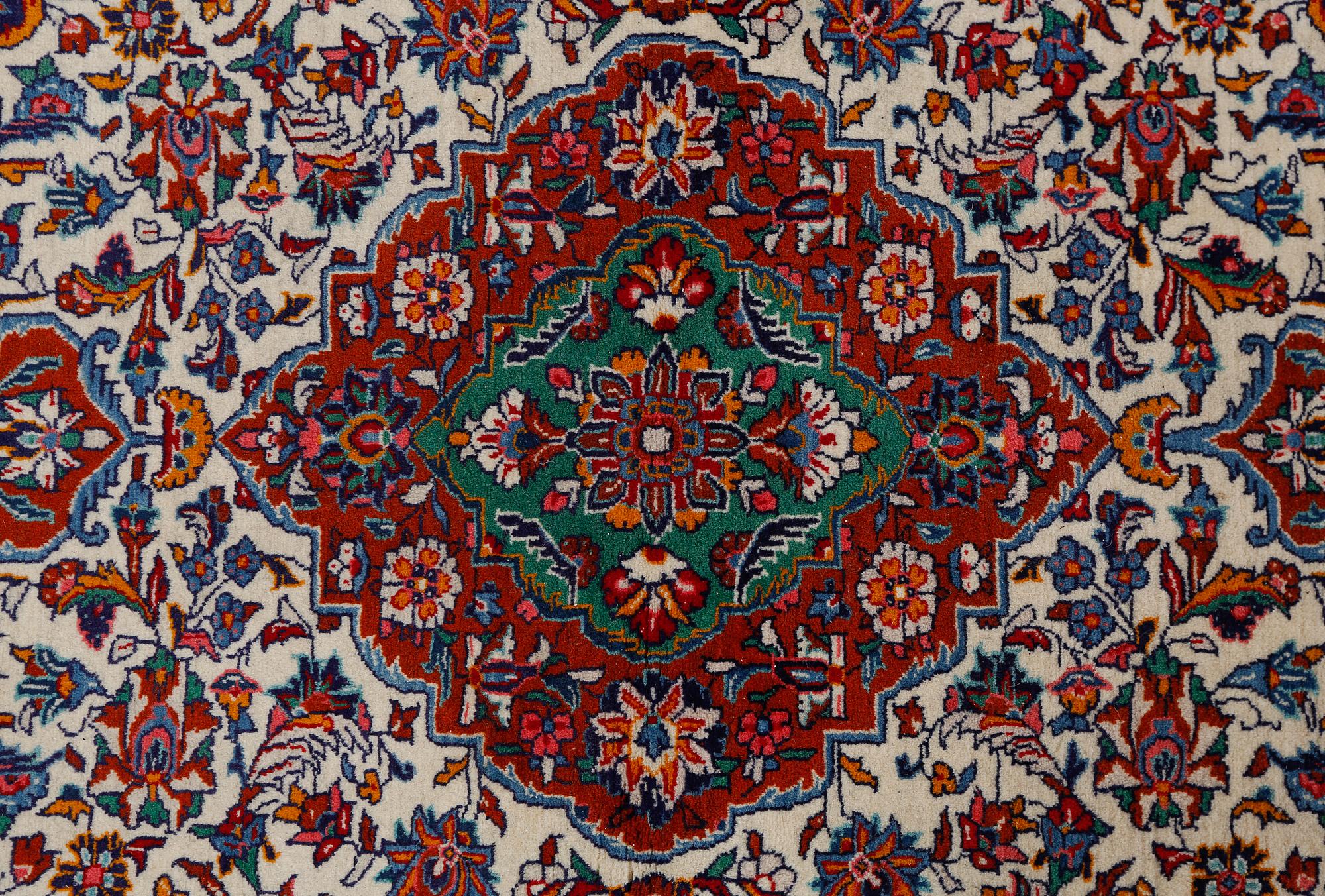 MATTA, orientalisk, 1900-talets senare del, 157 x 108 cm.