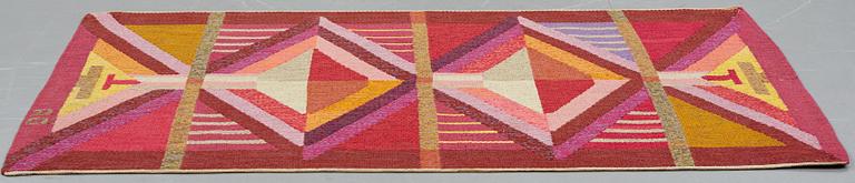 Agda Österberg, a carpet, flat weave, ca 196-201,5 x 115,5-116,5 cm, signed AÖ.