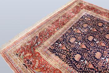 Carpet, Oriental silk, 373 x 274 cm.