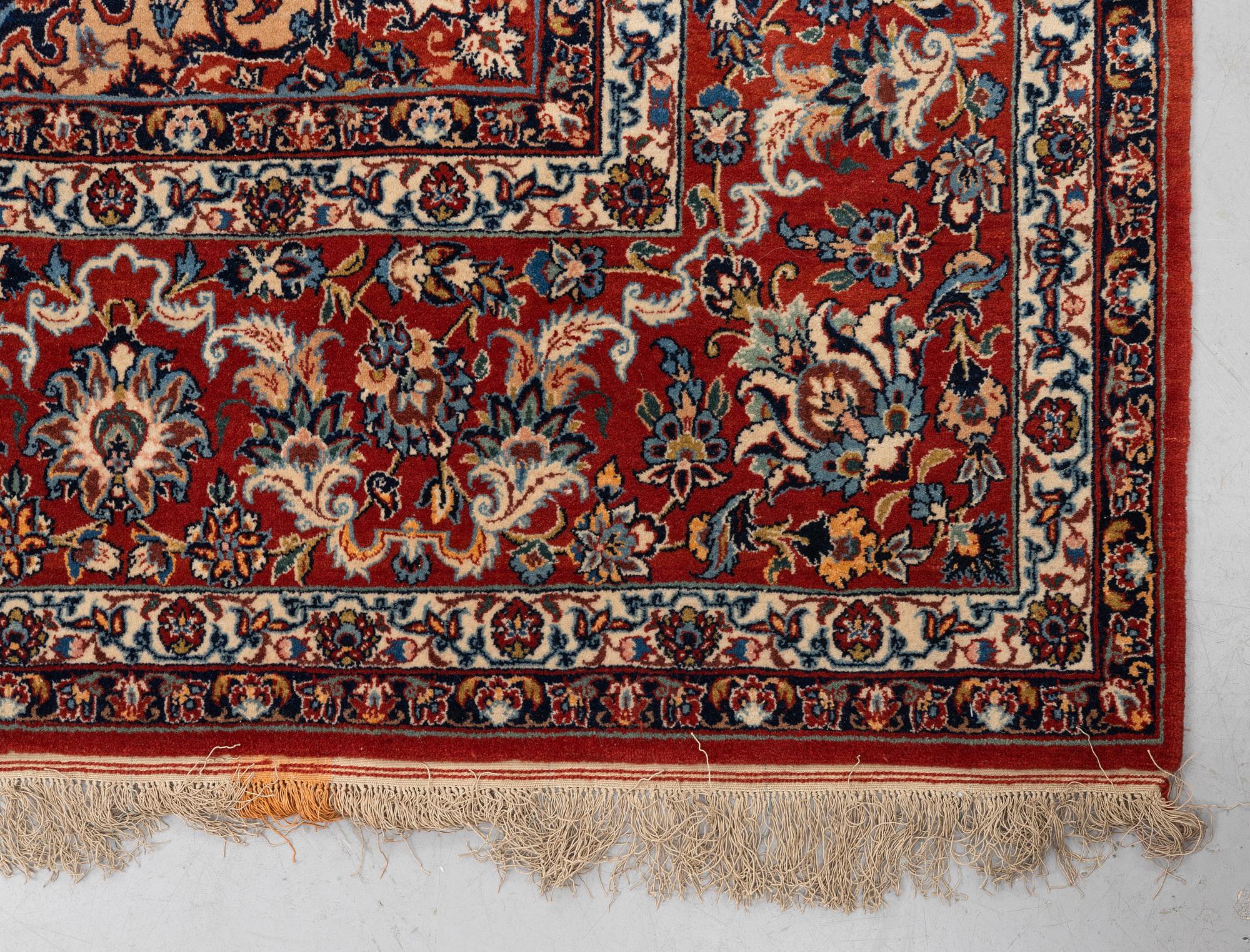 A carpet, semi-antique Esfahan, ca 336 x 212 cm.
