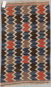 VÄVNAD, inplock på linnebotten, sign. MMF (Märta Måås-Fjetterström), ca 130x78.