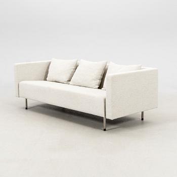 Jonas Lindvall, soffa, "Mata Hari", formgiven 2004, tillverkad av deNord.