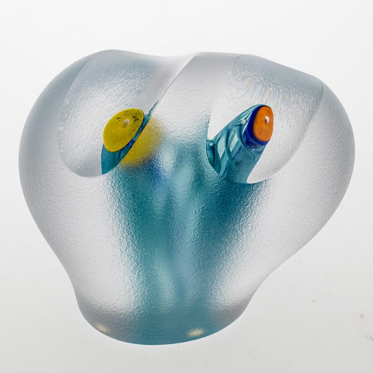 SKULPTUR, glas. Monica Backström, Kosta Boda. Signerad och numrerad 2/25. 1990-tal/2000-tal.