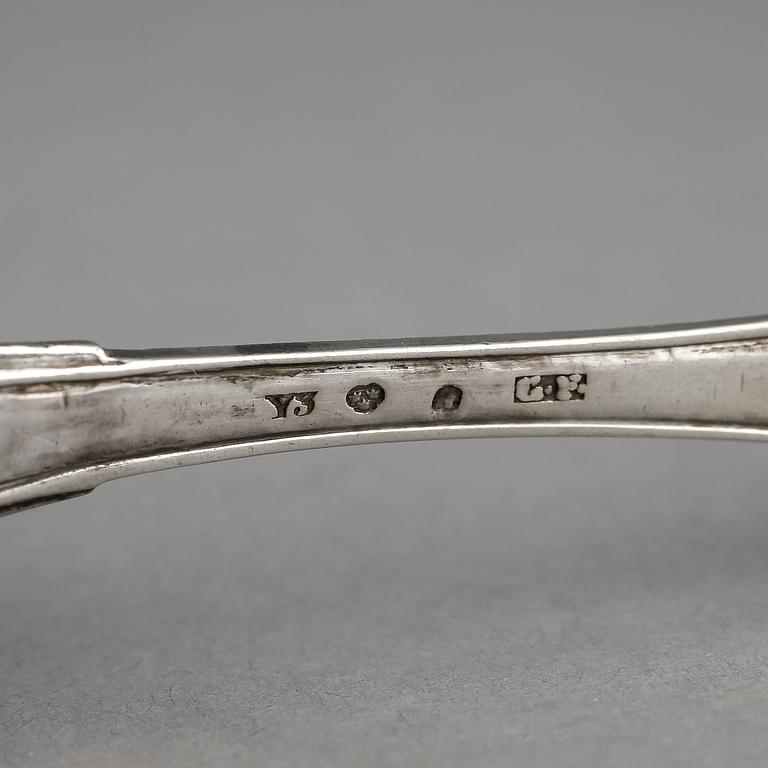 DESSERTSKEDAR, 11 st liknande, silver, olika mästare, Sverige 1786 till 1800-talets första hälft. Tot ca 467 gram.