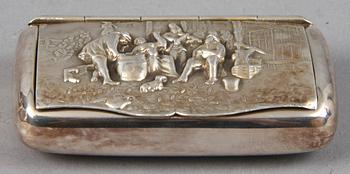 DOSA, silver, importstämplar, 1900-talets första hälft. Vikt 46 gram.