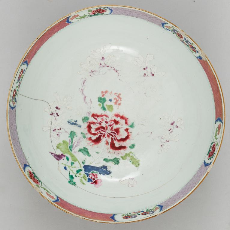 A large famille rose punch bowl, Qing dynasty, Qianlong (1736-95).