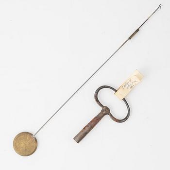 Bordspendyl, signerad  "Tarault à Paris", Empire, 1800-talets början.