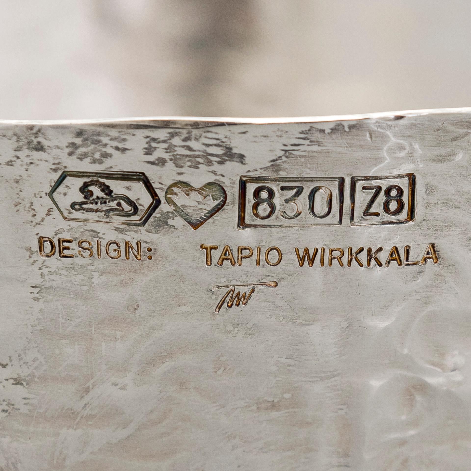 Tapio Wirkkala, A silver bowl, Kultakeskus Hämeenlinna  2001.