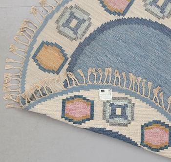 MATTA, rölakan, Ingegerd Silow. Diameter ca 165 cm.