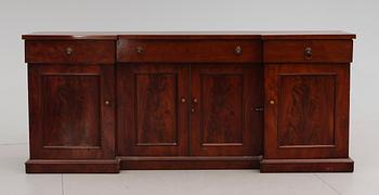 SIDEBOARD, England, 1900-talets första hälft.