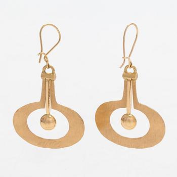 Tapio Wirkkala, örhängen, "Päron", 18K guld.