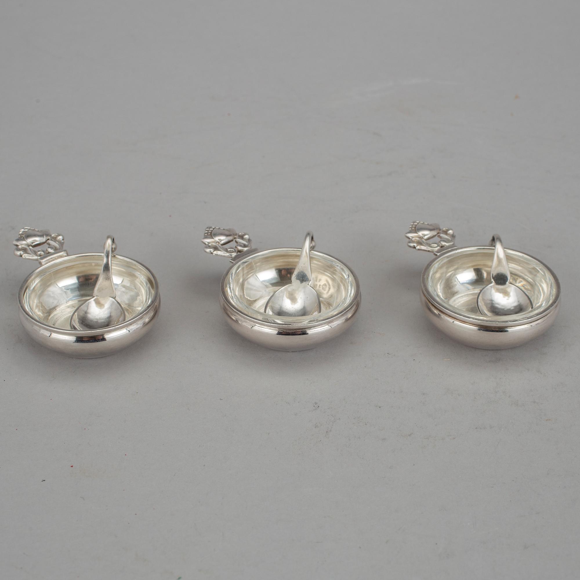SALTKAR, 3 st, silver, "Konge", Georg Jensen, Danmark. Total silvervikt ca 59 g.