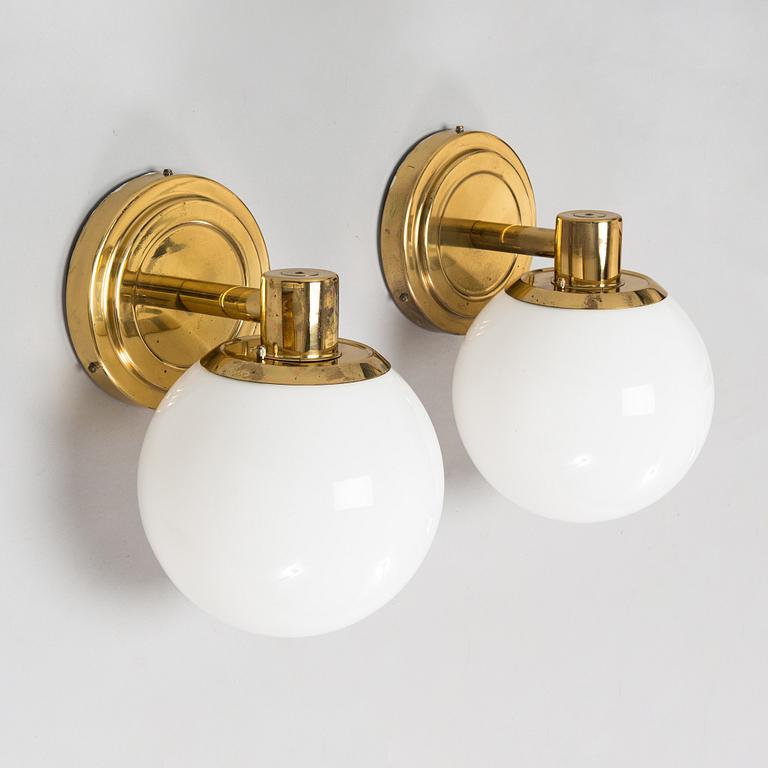 Klaus Michalik, A pair of 1980s wall lights, model 5586-25 for Thorn Orno.