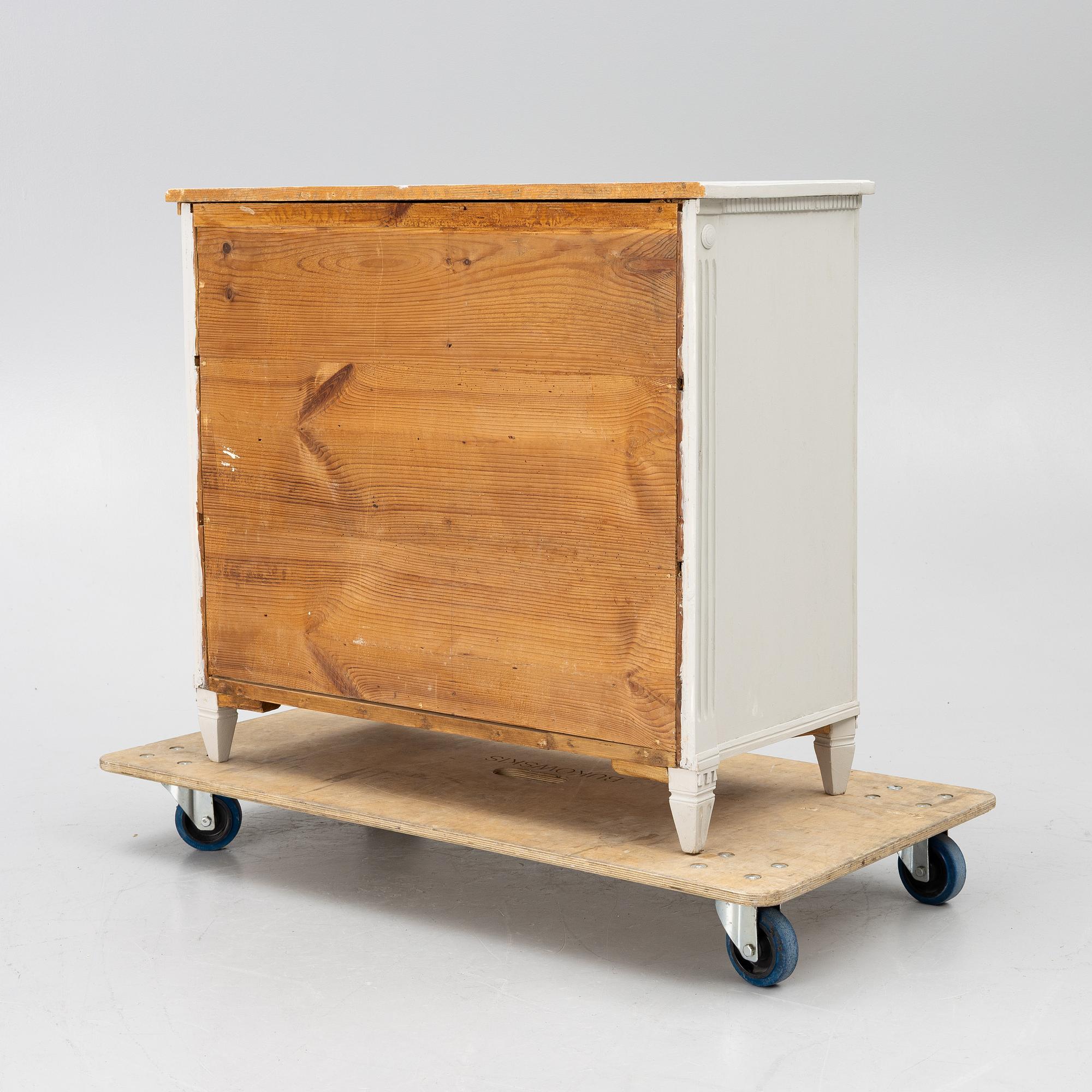 A Gustavian style chest of drawers, 20th century.