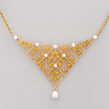 HALSSMYCKE, 18K guld, pärlor. Malmö 1910.