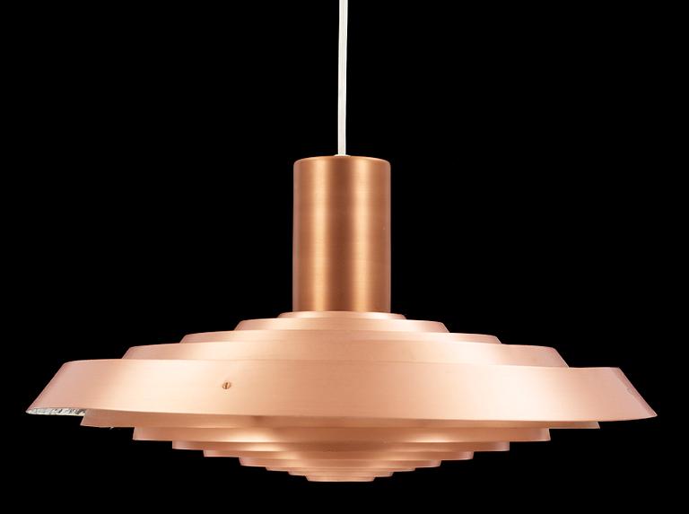 TAKARMATUR, "Tallerkenlampan", Poul Henningsen, Louis Poulsen Danmark. Höjd 22cm.