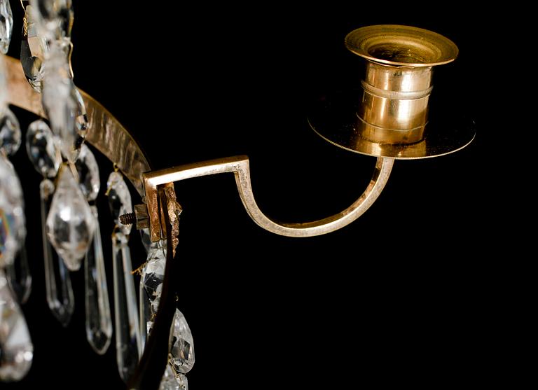 LJUSKRONA, sengustaviansk, 1800-talets första hälft. Höjd ca 85 cm.