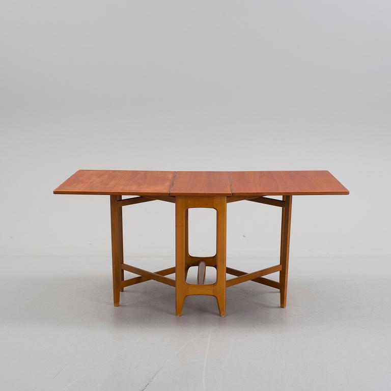 DROP LEAF TABLE, model nr 4, made by Kleppes Møbelfabrik, further development of Bendt Winge's design, 1950s/60s.