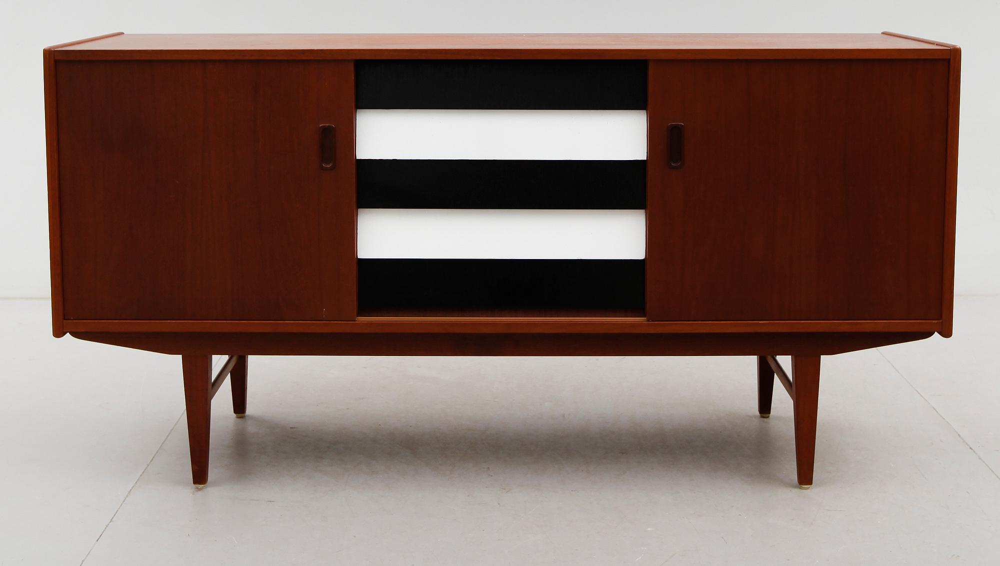 SIDEBOARD, 1900-talets andra hälft.