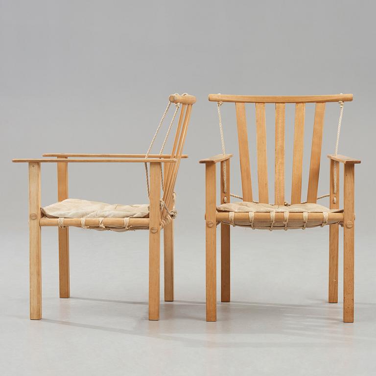 Åke Axelsson, a pair of beech chairs, "Ararat", executed by Åke Axelsson in 1976.