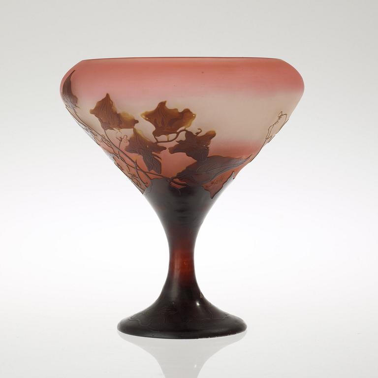 An Emile Gallé Art Nouveau cameo glass vase, Nancy, France.