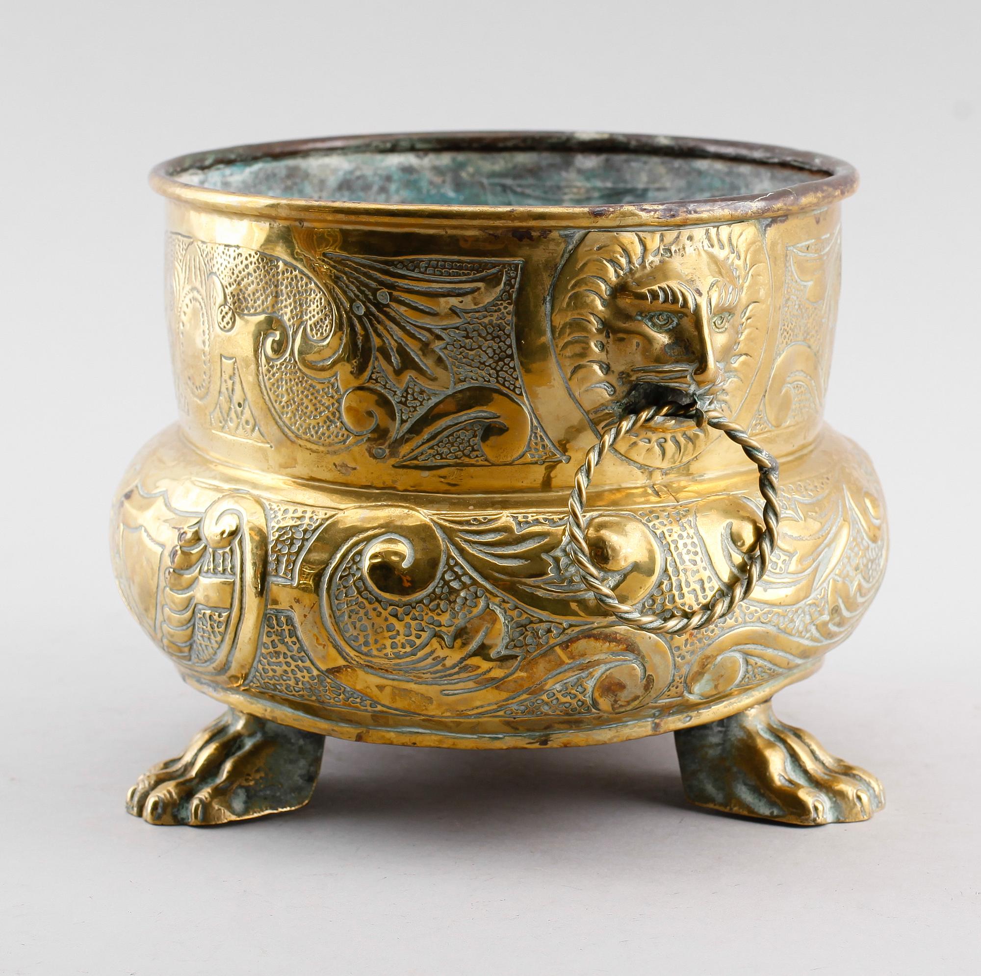 YTTERFODER, mässing, 1800-talets första hälft.