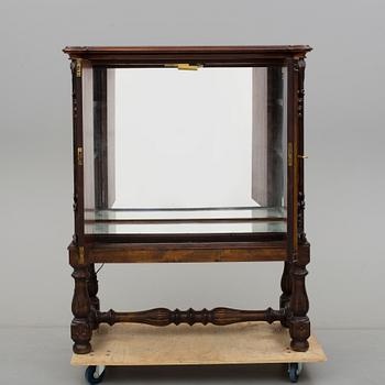 BARSKÅP, 1900-talets mitt.