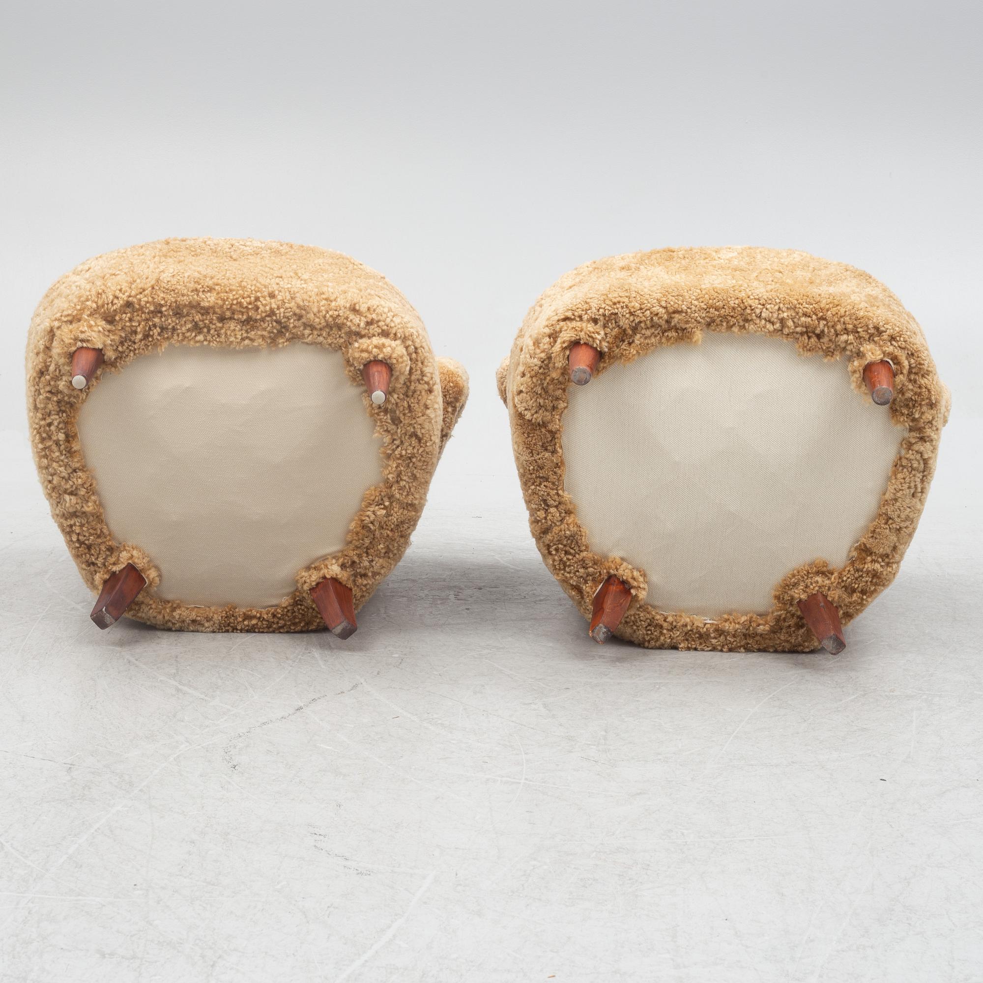 Armchairs, a pair, Swedish modern, mid-20th century.